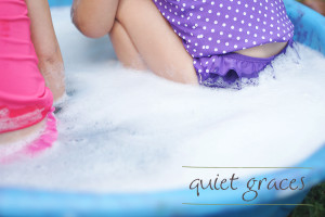 Learn to Critique Photos