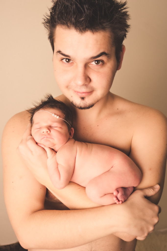 Greenville SC Natural Newborn Photographer with Father