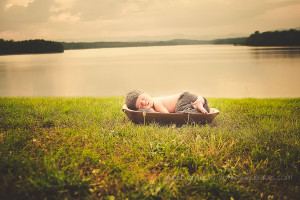 Pure SImple Outdoor Newborn Photography Greer SC Lake Robinson
