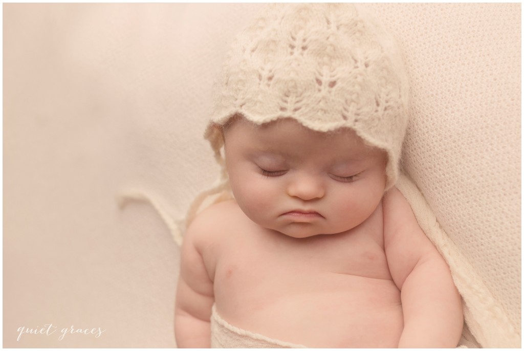 Baby in a bonnet photographer Greenville SC