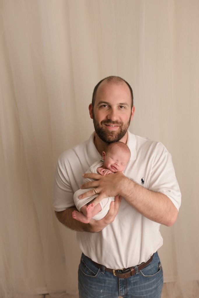 Daddy and Newborn Pictures Greenville SC