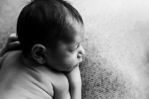 SImple Timeless Newborn Photos Simpsonville SC