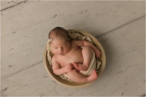 Natural Timeliess Simple Newborn Photographer Simpsonville SC