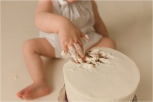 Simple Dreamy Cake Smash Photos Greer SC
